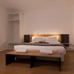 La - Luxury