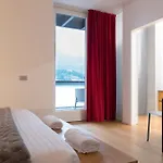 La - Luxury בית הארחה 4*