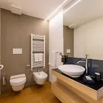 La - Luxury Guest house 4*