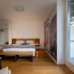La - Luxury 4* טרנטו