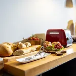 La - Luxury בית הארחה טרנטו