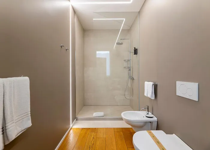 La - Luxury Casa de hóspedes 4*