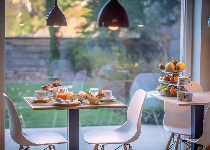 La - Luxury Casa de hóspedes 4*